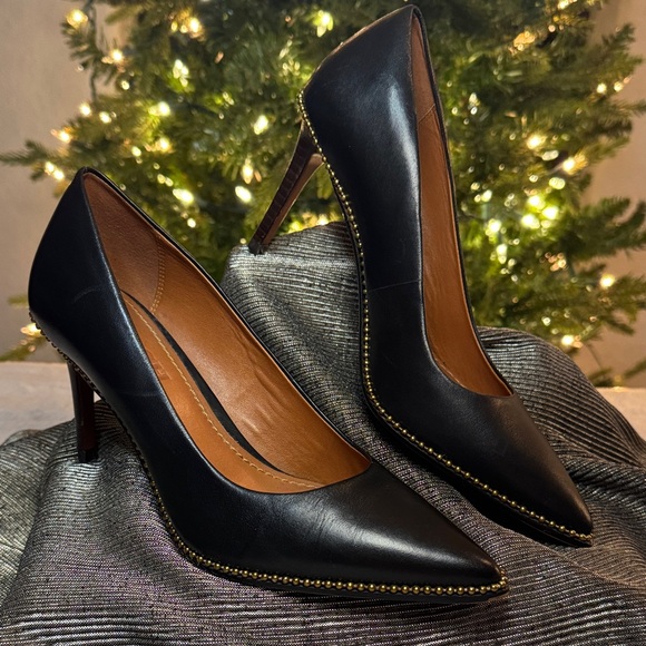 Coach Waverly Black Leather Gold Beaded Heels Size 6.5 - Picture 3 of 13